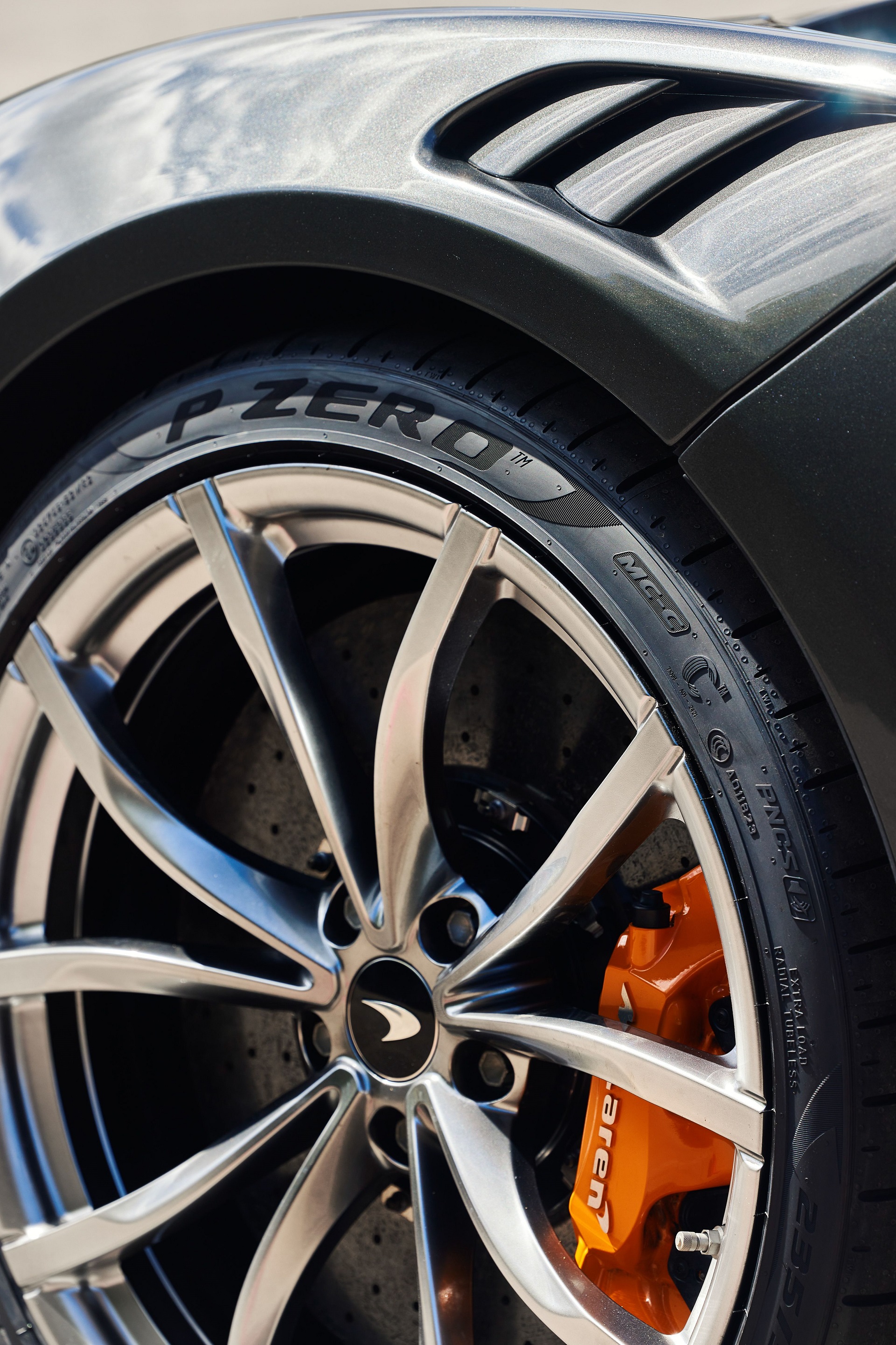 Download 2023 McLaren Artura - Wheel HD Phone Wallpaper 1921x2881 #61