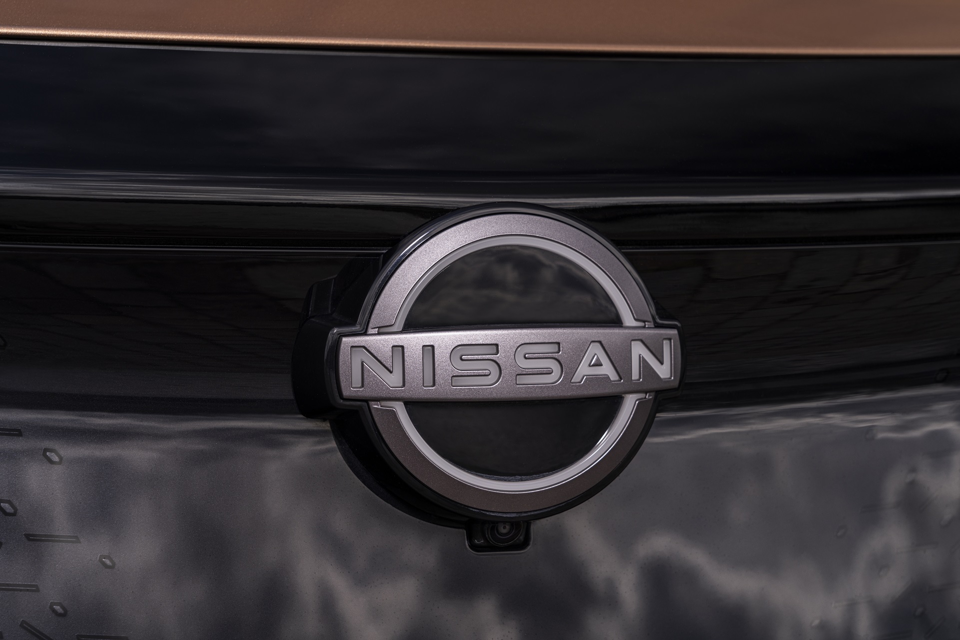 Download 2023 Nissan Ariya - Badge HD Wallpaper 1921x1280 #38