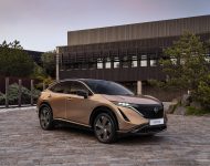 2023 Nissan Ariya - Front Three-Quarter Wallpaper 190x150