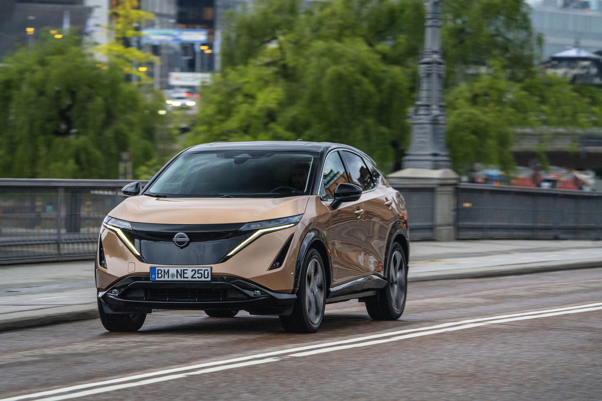 Download 2023 Nissan Ariya - Front HD Wallpaper 1921x1280 #14