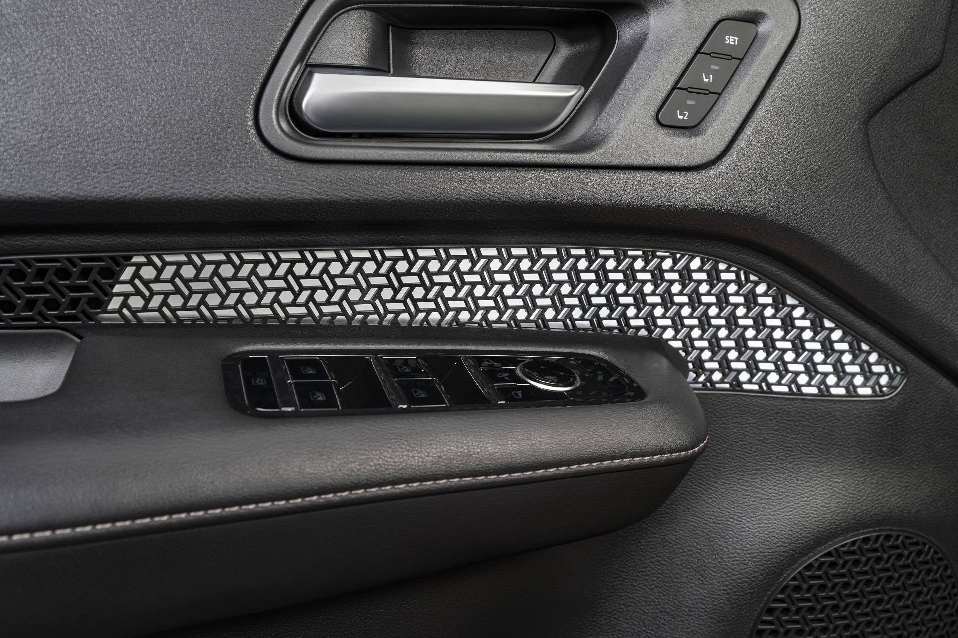 Download 2023 Nissan Ariya - Interior, Detail HD Wallpaper 1921x1280 #53