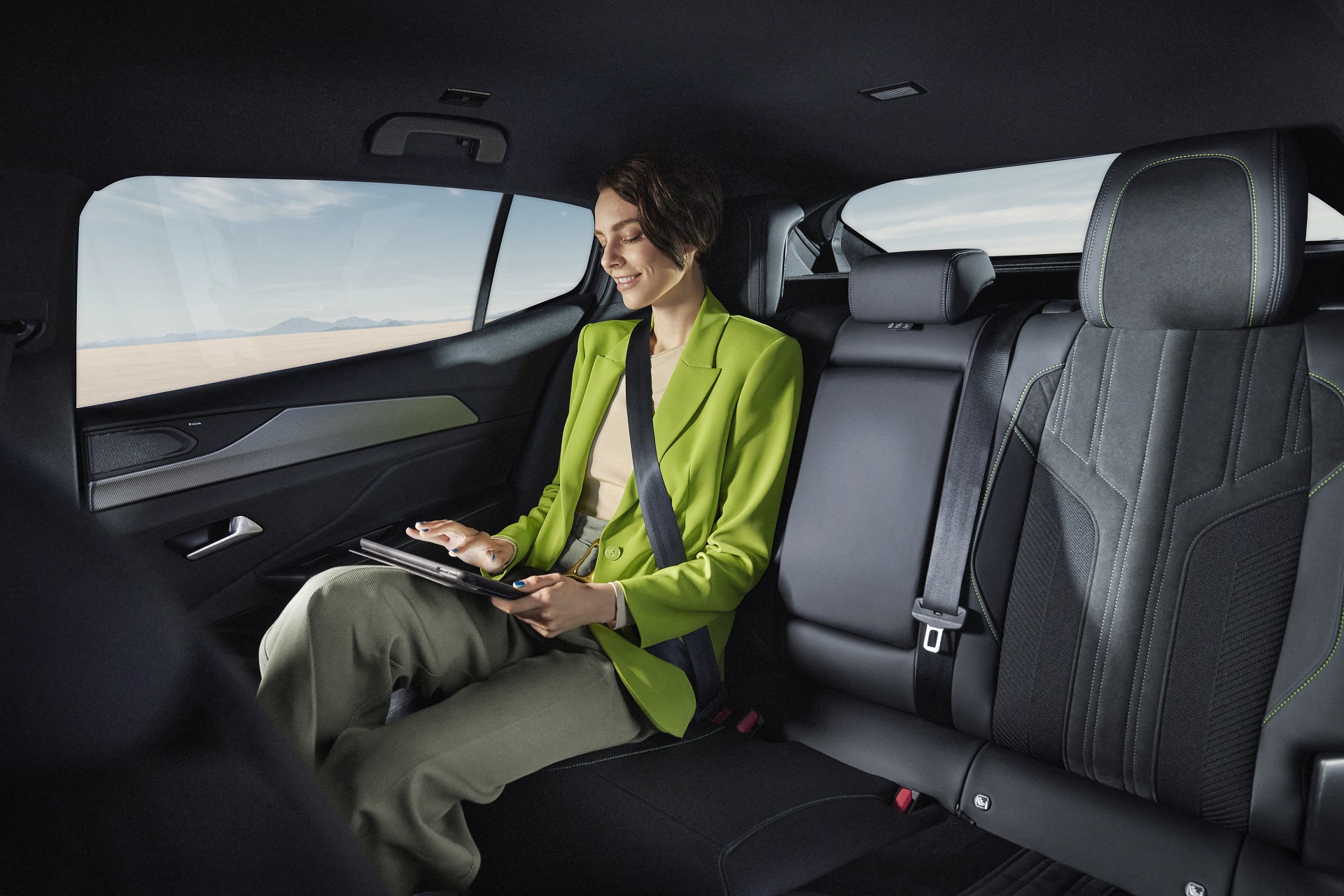 Download 2023 Peugeot 408 - Interior, Rear Seats HD Wallpaper 1920x1280 #112