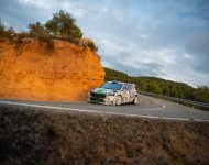 2023 Skoda Fabia RS Rally2 - Front Three-Quarter Wallpaper 190x150