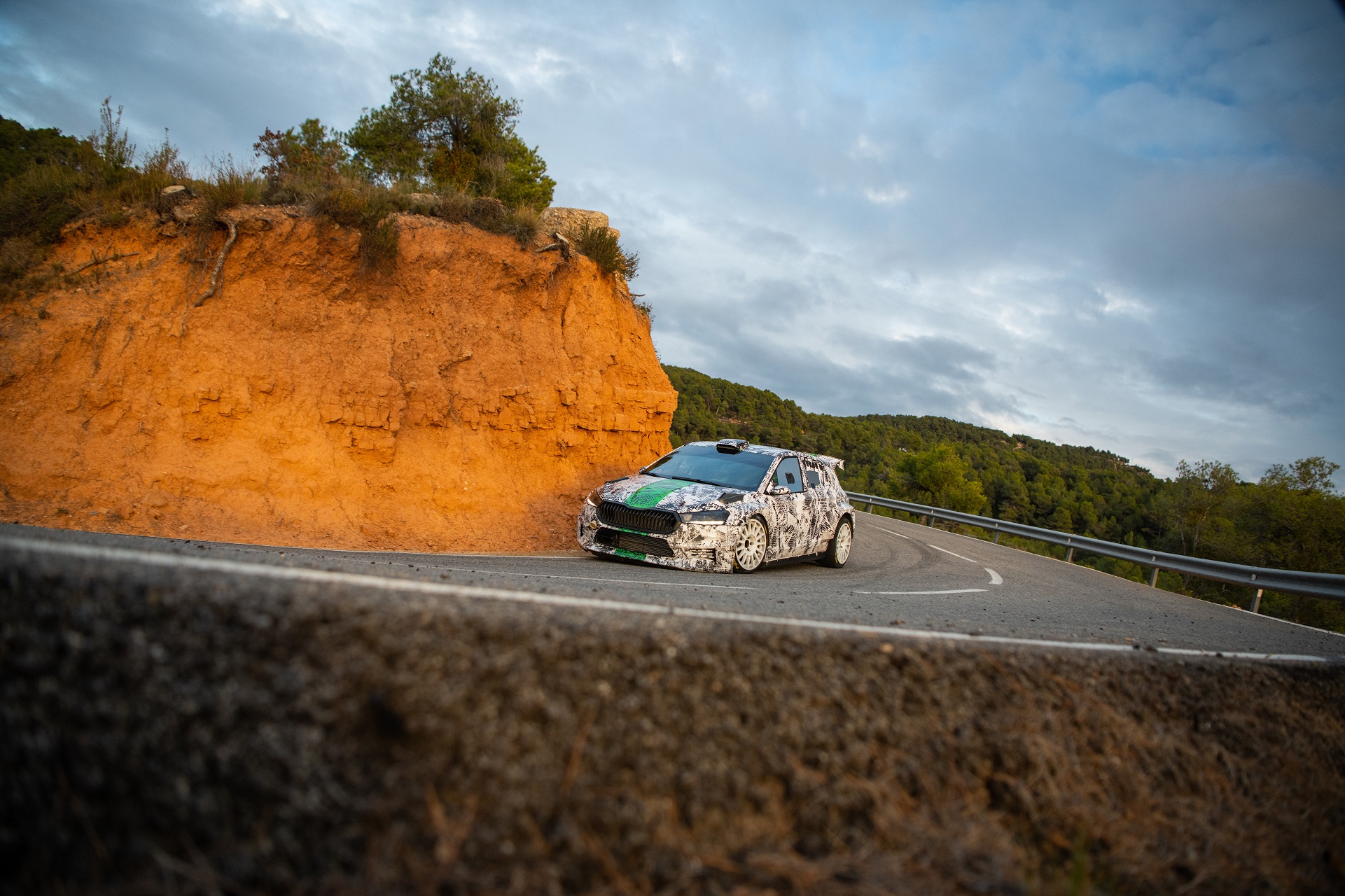 Download 2023 Skoda Fabia RS Rally2 - Front Three-Quarter HD Wallpaper 1921x1280 #53