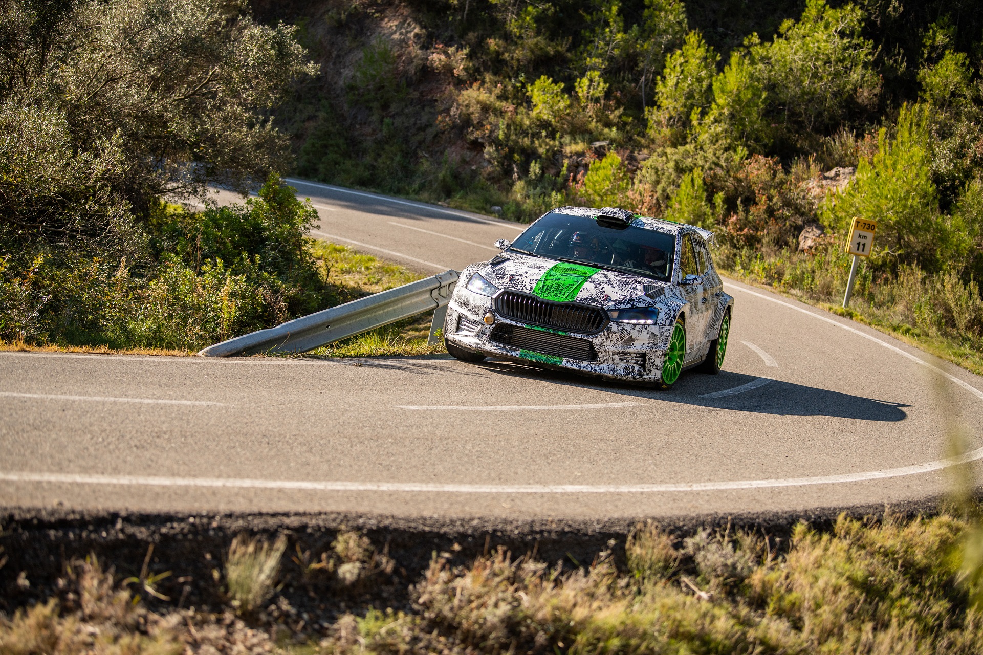 Download 2023 Skoda Fabia RS Rally2 - Front HD Wallpaper 1921x1280 #60