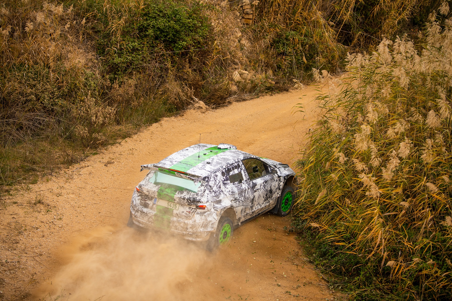 Download 2023 Skoda Fabia RS Rally2 - Off-Road HD Wallpaper 1921x1280 #82