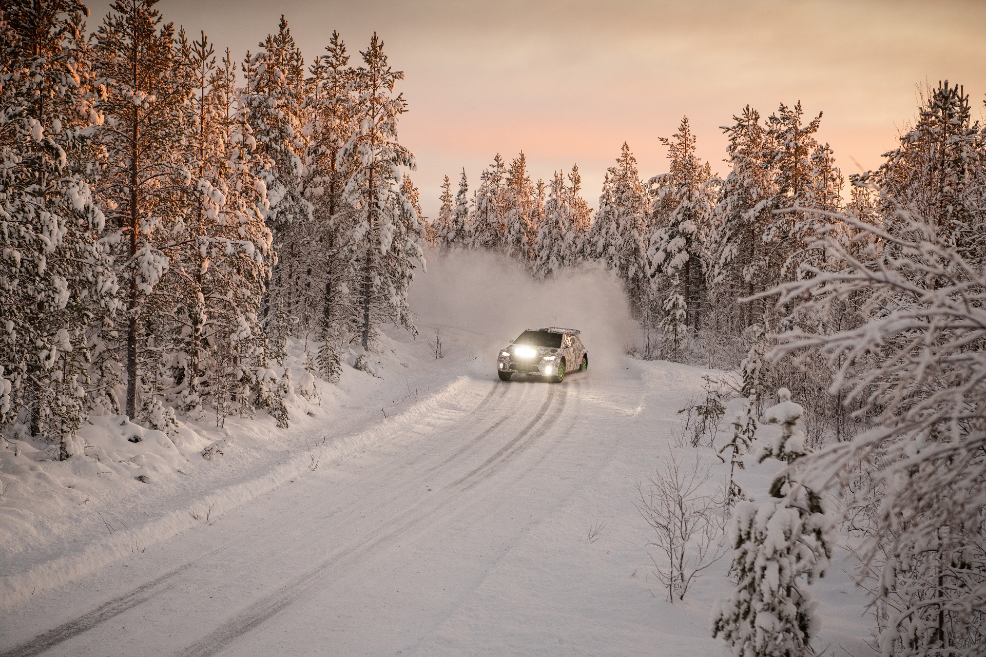 Download 2023 Skoda Fabia RS Rally2 - Off-Road HD Wallpaper 1921x1280 #37