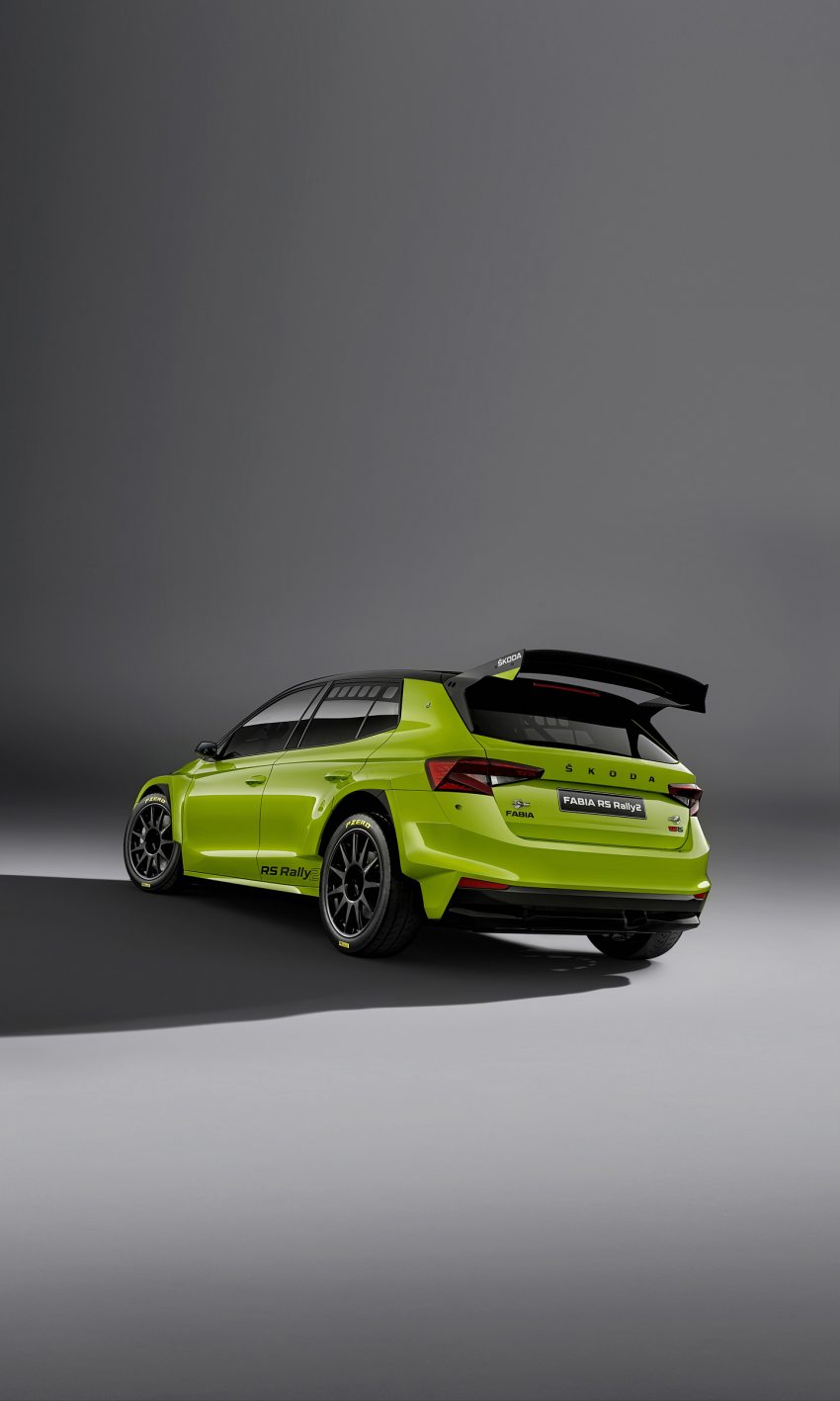 2023 Skoda Fabia RS Rally2 - Rear Three-Quarter Phone Wallpaper 850x1417 #18