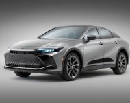 2023 Toyota Crown Crossover Limited - Front Three-Quarter Wallpaper 190x150