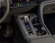 2023 Toyota Crown Crossover Platinum - Interior, Detail Wallpaper 190x150