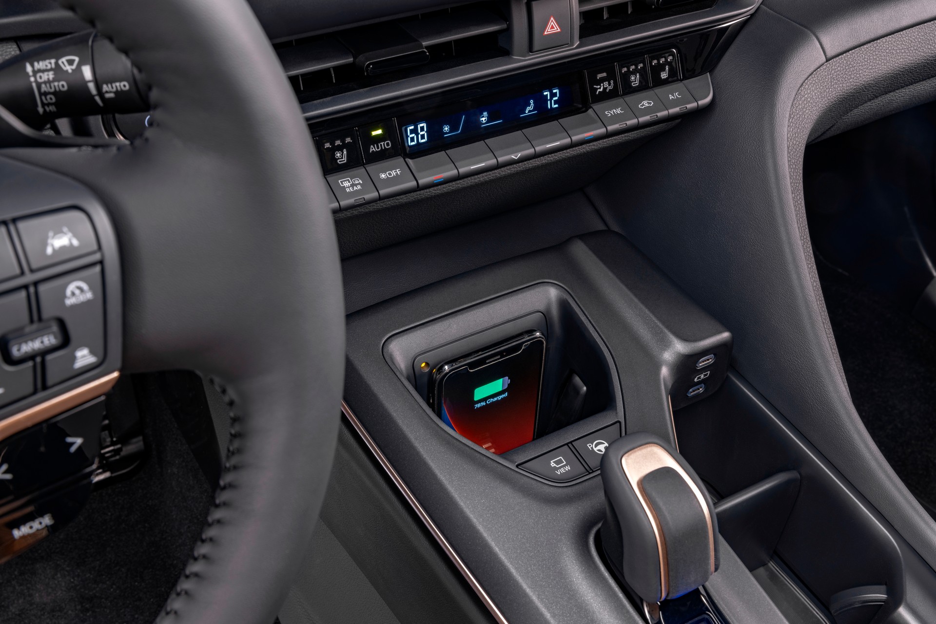 Download 2023 Toyota Crown Crossover Platinum - Interior, Detail HD Wallpaper 1920x1281 #23