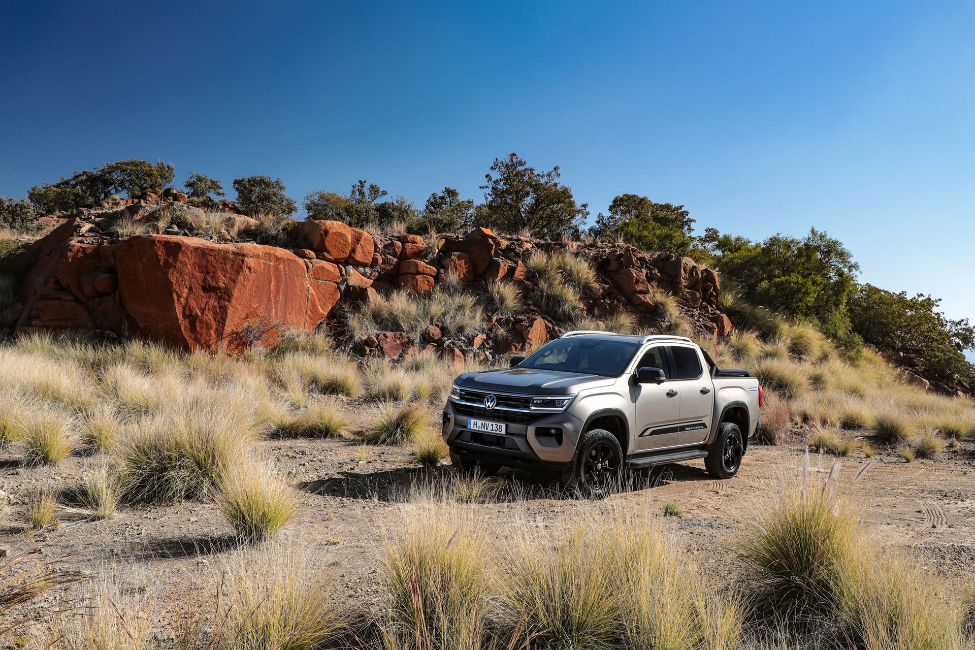 Download 2023 Volkswagen Amarok - Front Three-Quarter HD Wallpaper 1920x1280 #40
