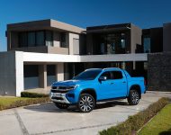 2023 Volkswagen Amarok - Front Three-Quarter Wallpaper 190x150