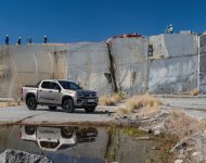 2023 Volkswagen Amarok - Front Three-Quarter Wallpaper 190x150