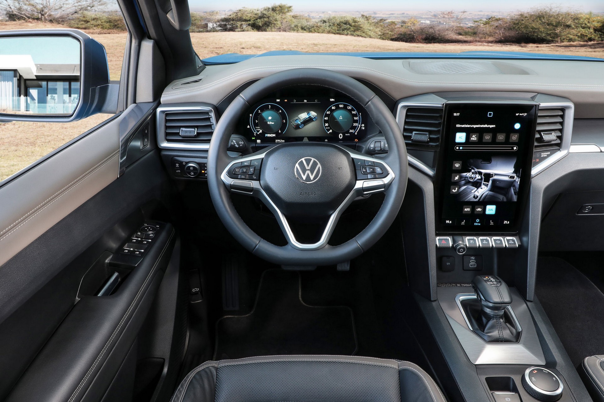 Download 2023 Volkswagen Amarok - Interior, Cockpit HD Wallpaper 1920x1280 #32
