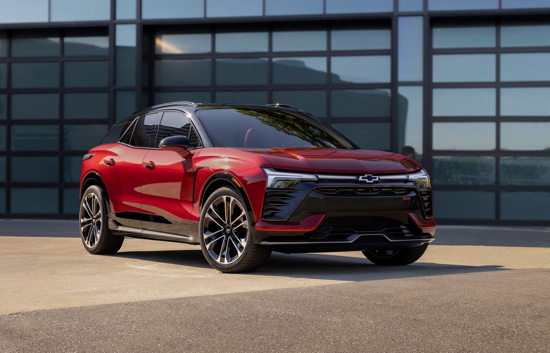 Download 2024 Chevrolet Blazer EV SS - Front Three-Quarter HD Wallpaper 1920x1235 #12