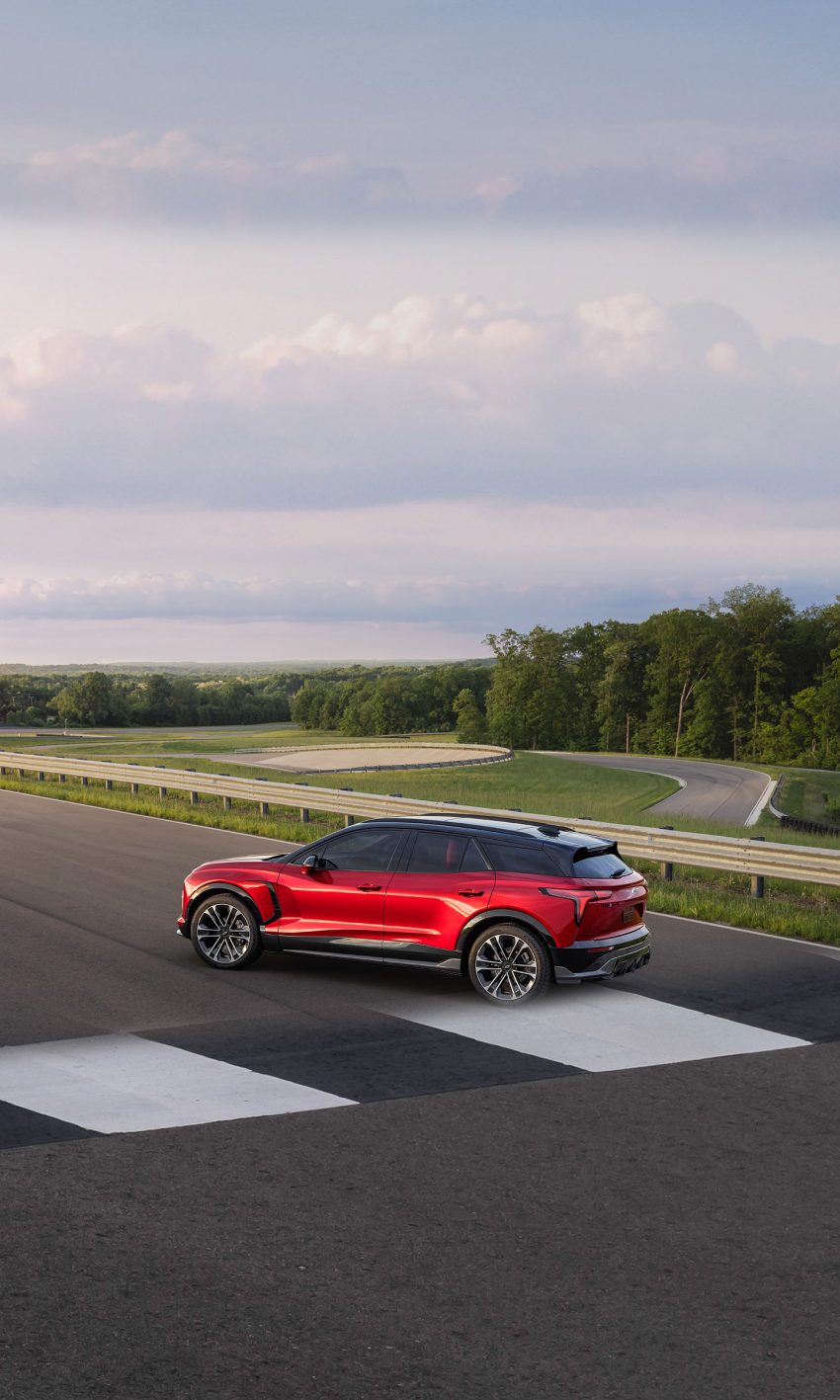 2024 Chevrolet Blazer EV SS - Rear Three-Quarter Phone Wallpaper 850x1417 #8