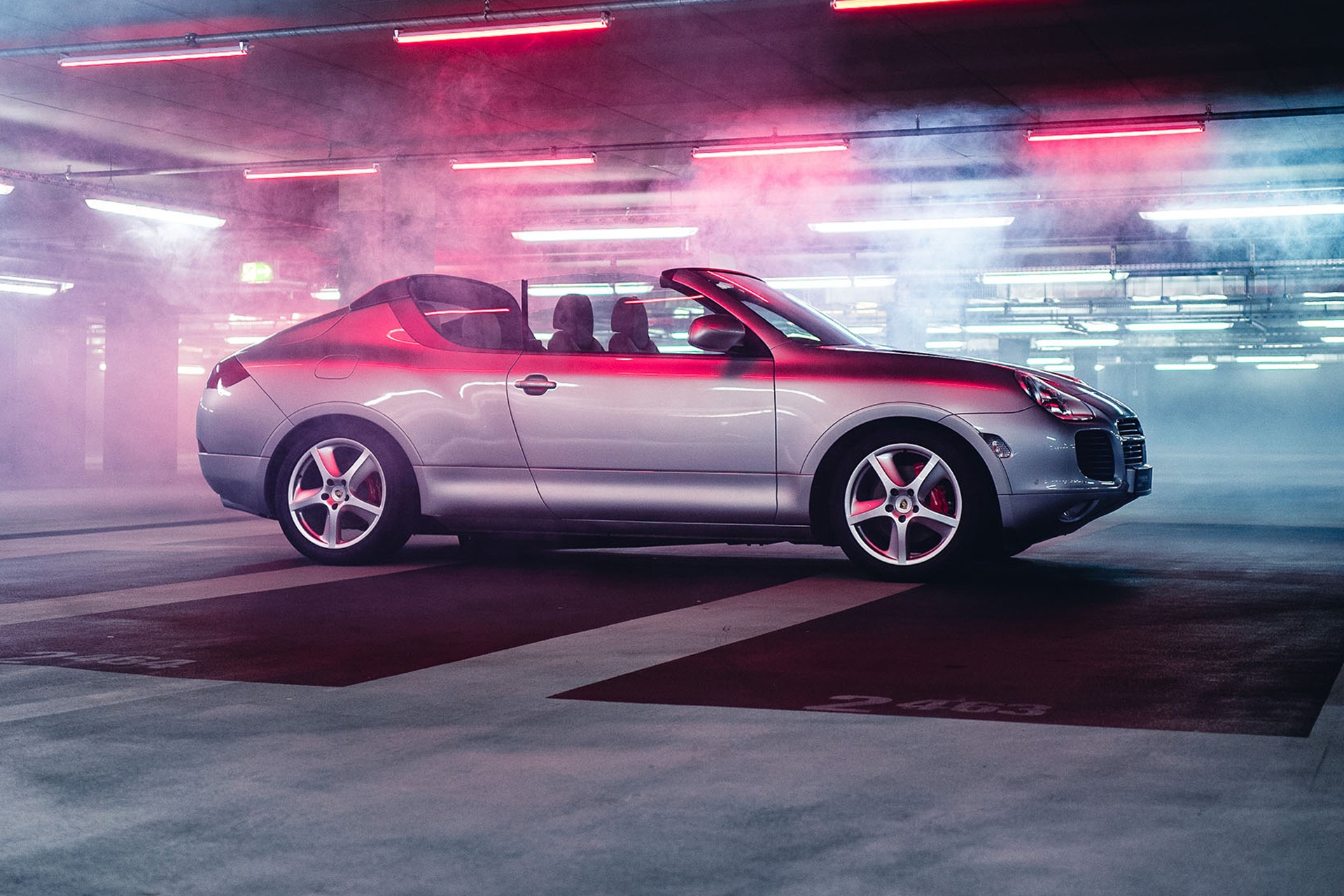 Download 2002 Porsche Cayenne Convertible Concept - Side HD Wallpaper 1920x1280 #1