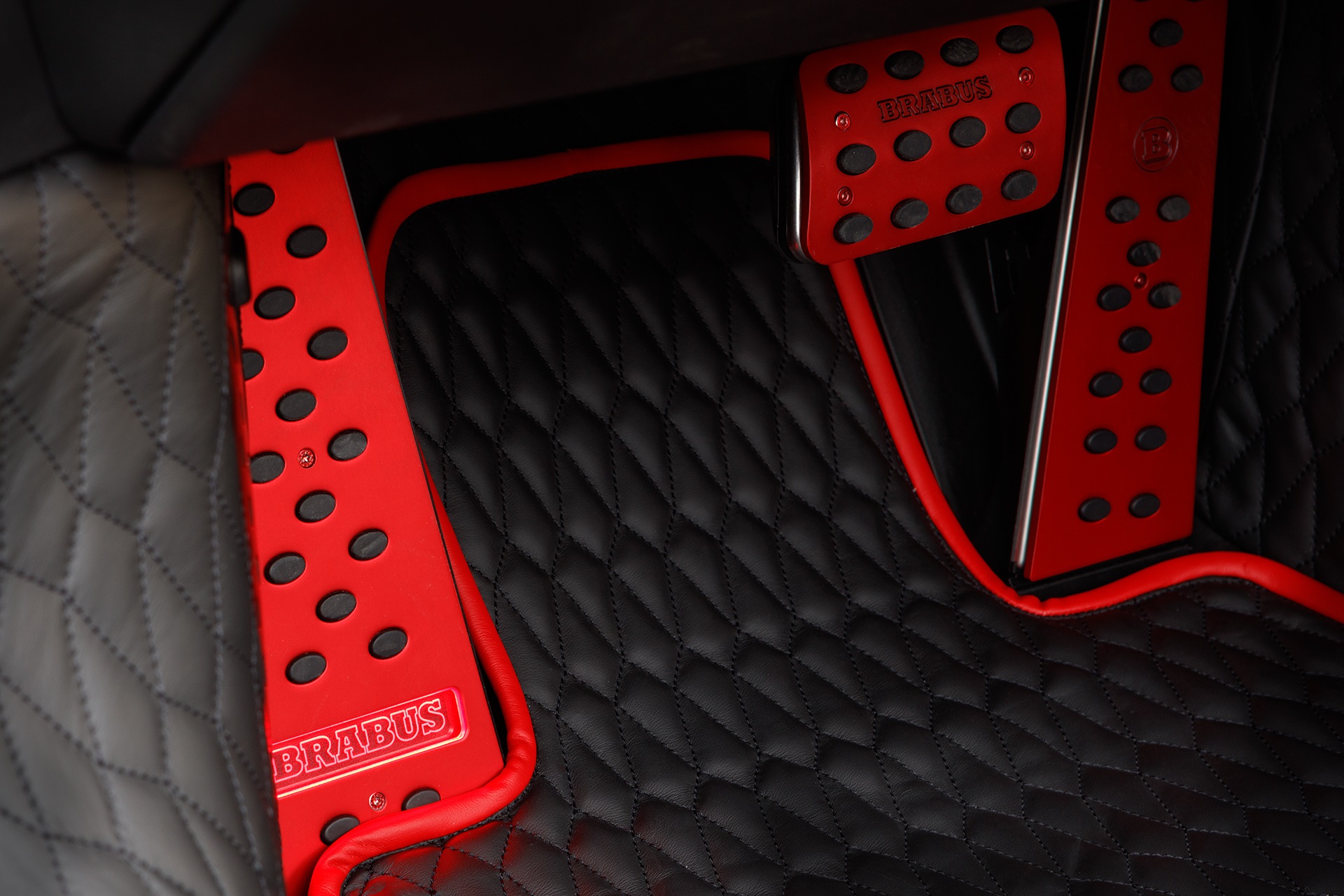 Download 2022 Brabus 820 based on Porsche 911 Turbo S Cabriolet - Interior, Detail HD Wallpaper 1920x1280 #98