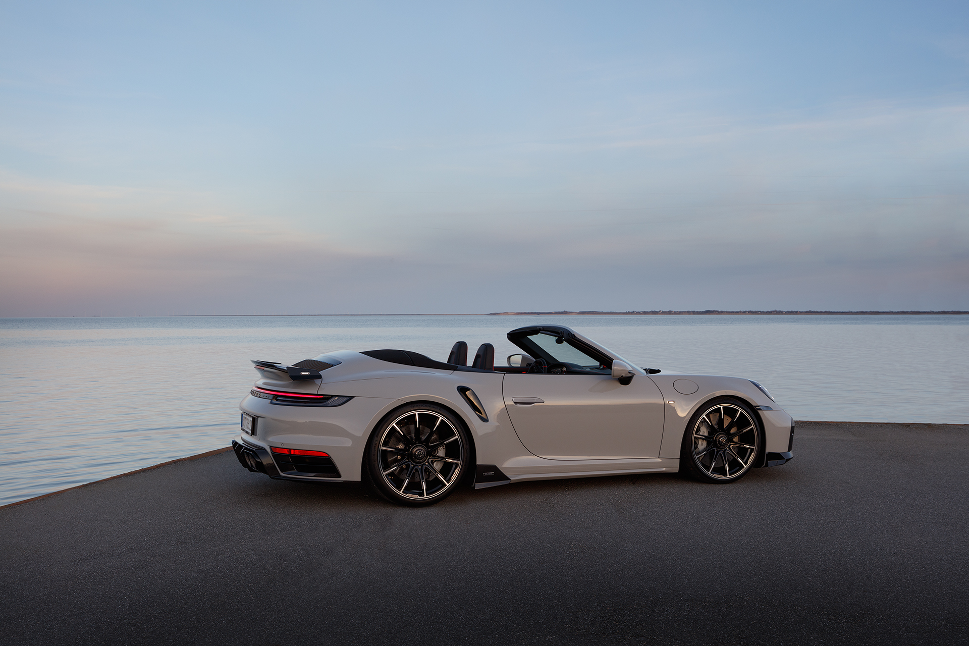 Download 2022 Brabus 820 based on Porsche 911 Turbo S Cabriolet - Side HD Wallpaper 1920x1280 #27
