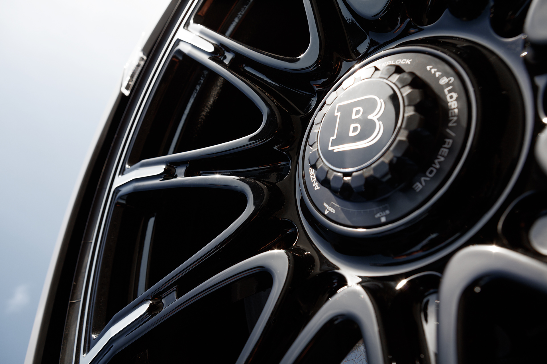 Download 2022 Brabus 820 based on Porsche 911 Turbo S Cabriolet - Wheel HD Wallpaper 1920x1280 #62