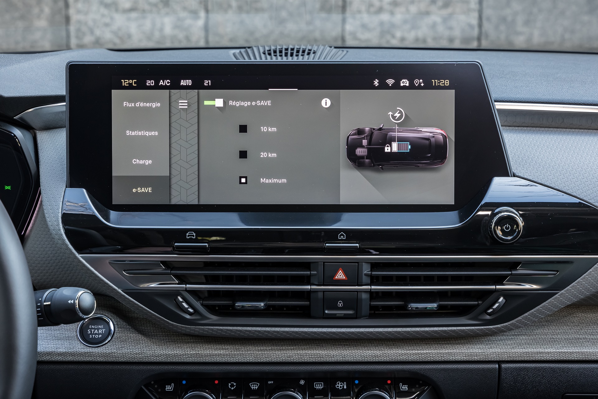 Download 2022 Citroën C5 X Hybrid - Central Console HD Wallpaper 1921x1280 #16