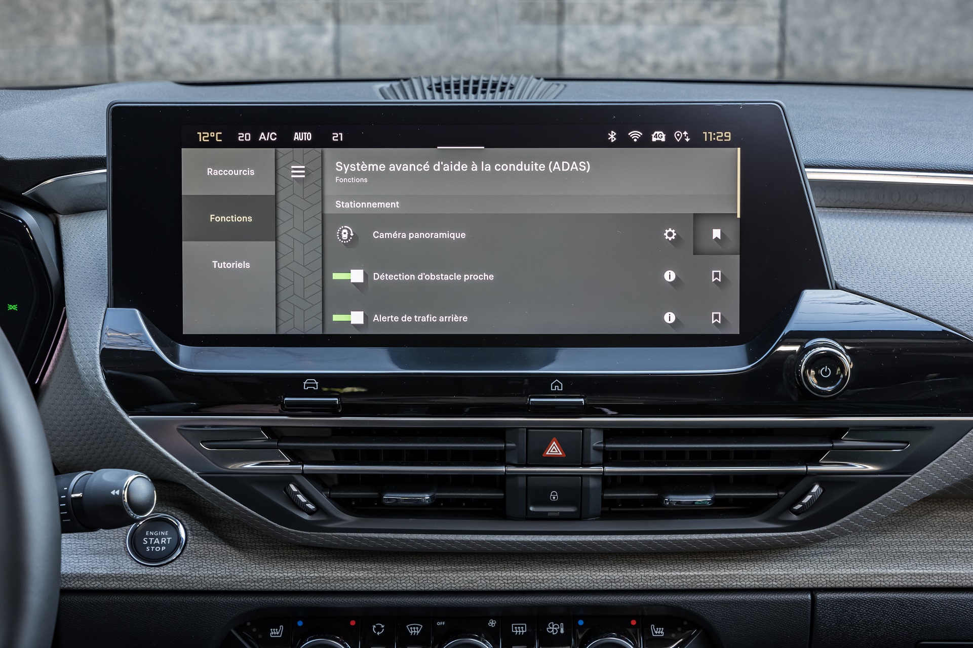 Download 2022 Citroën C5 X Hybrid - Central Console HD Wallpaper 1921x1280 #19