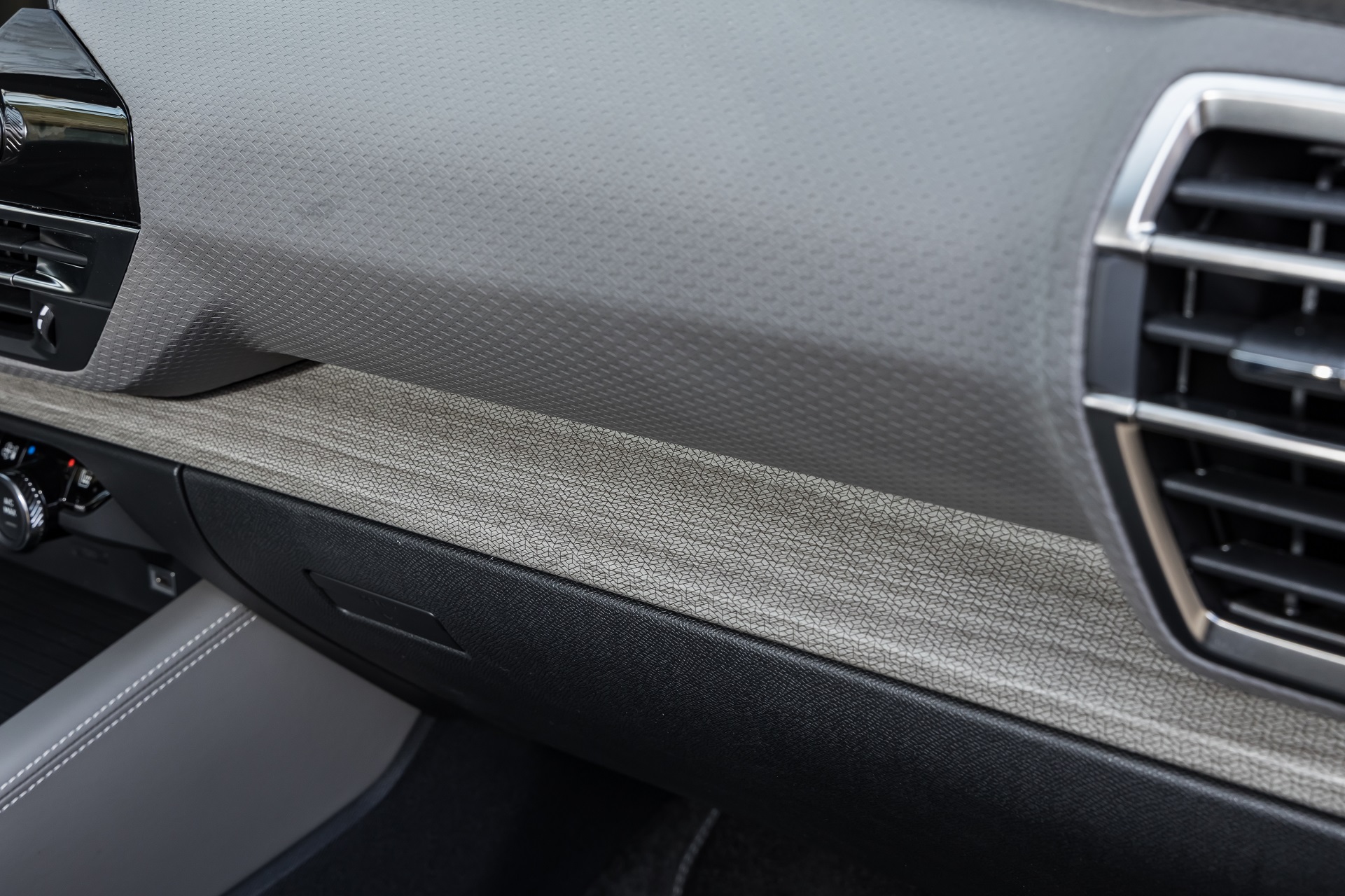 Download 2022 Citroën C5 X Hybrid - Interior, Detail HD Wallpaper 1921x1280 #30