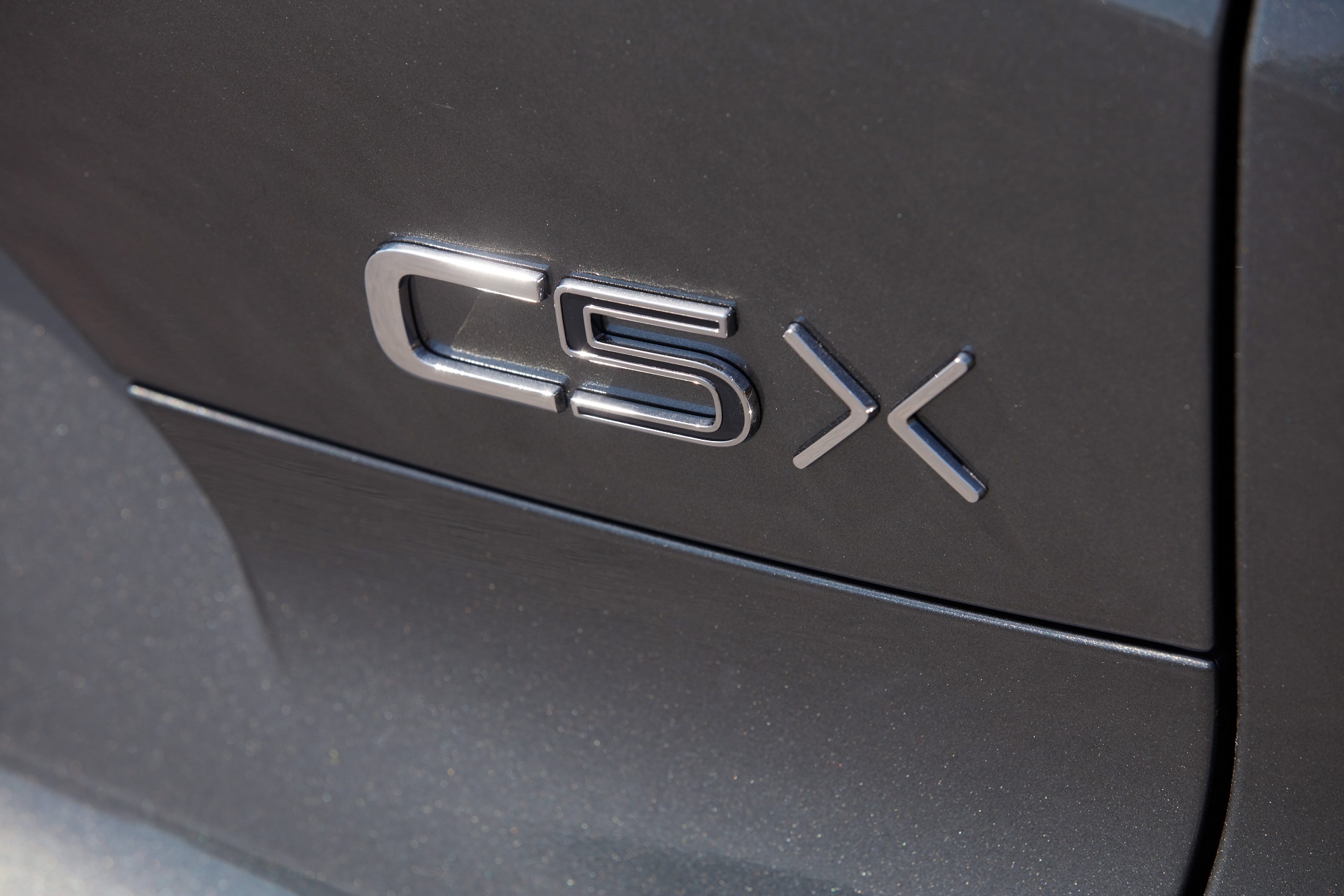Download 2022 Citroën C5 X Hybrid - UK version - Badge HD Wallpaper 1920x1280 #44