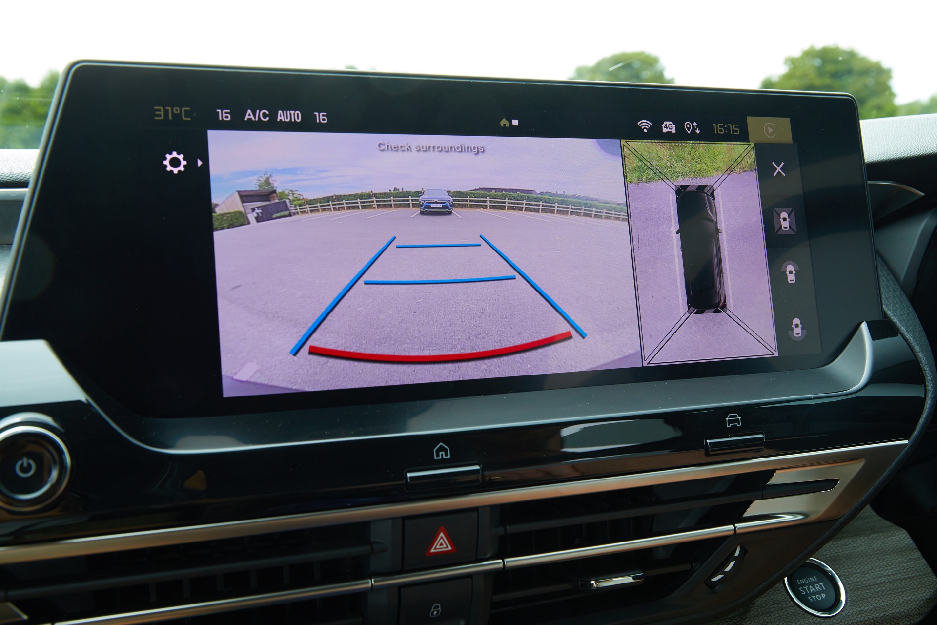 Download 2022 Citroën C5 X Hybrid - UK version - Central Console HD Wallpaper 1920x1280 #60