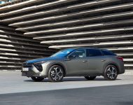 2022 Citroën C5 X Hybrid - UK version - Front Three-Quarter Wallpaper 190x150