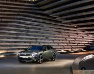 2022 Citroën C5 X Hybrid - UK version - Front Three-Quarter Wallpaper 190x150