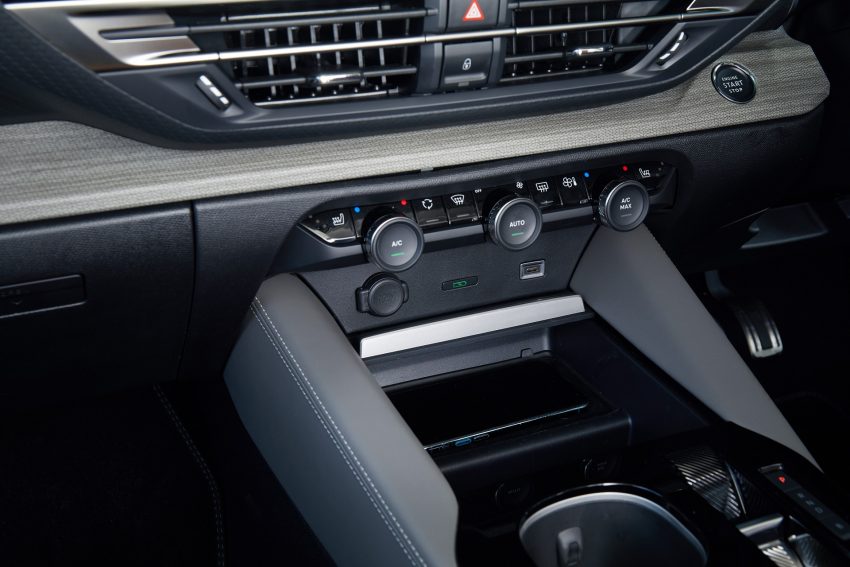 2022 Citroën C5 X Hybrid - UK version - Interior, Detail Wallpaper 850x567 #58