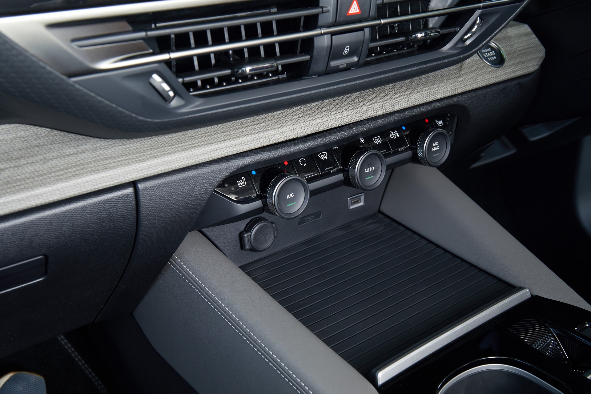Download 2022 Citroën C5 X Hybrid - UK version - Interior, Detail HD Wallpaper 1920x1280 #57