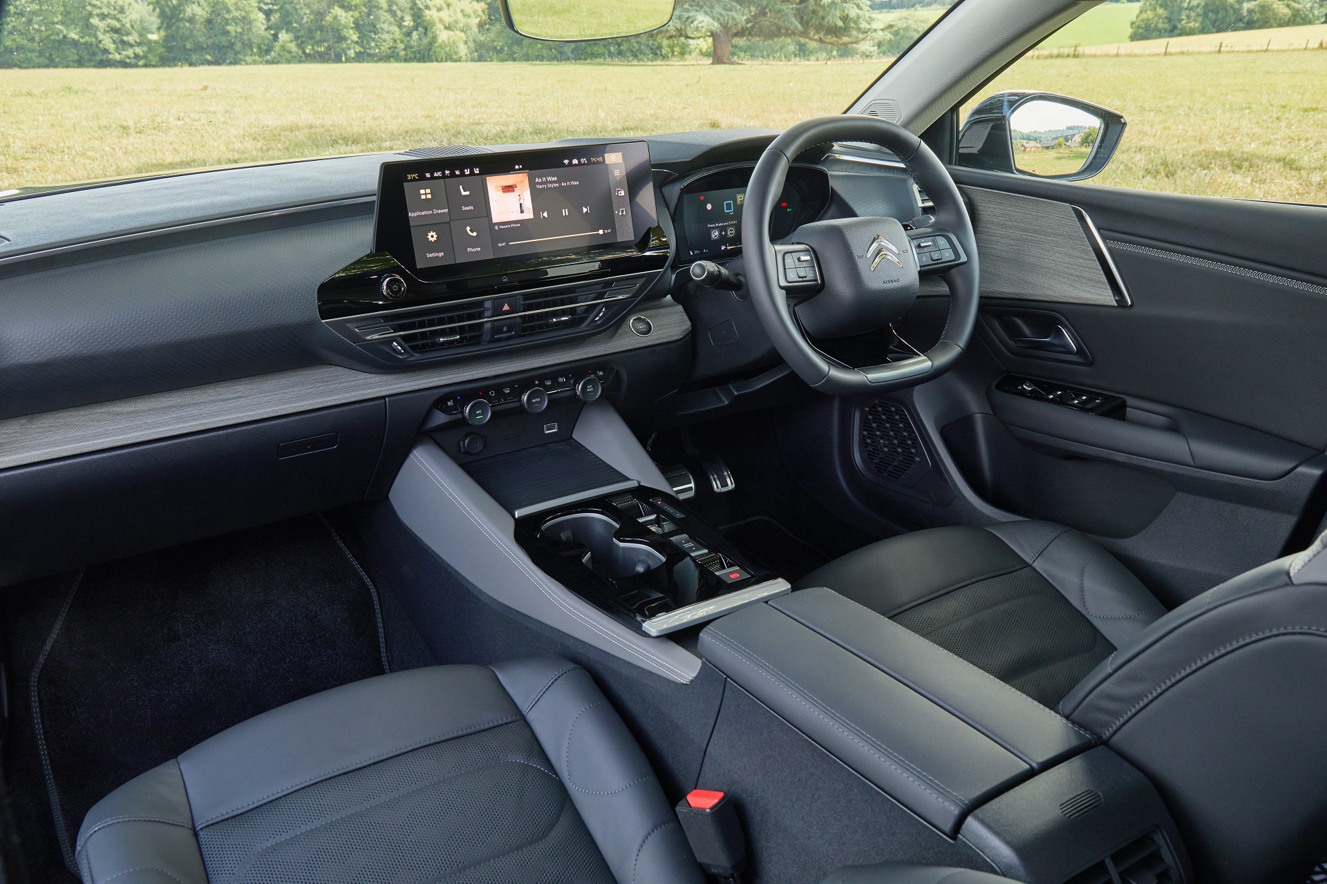 Download 2022 Citroën C5 X Hybrid - UK version - Interior HD Wallpaper 1920x1280 #54