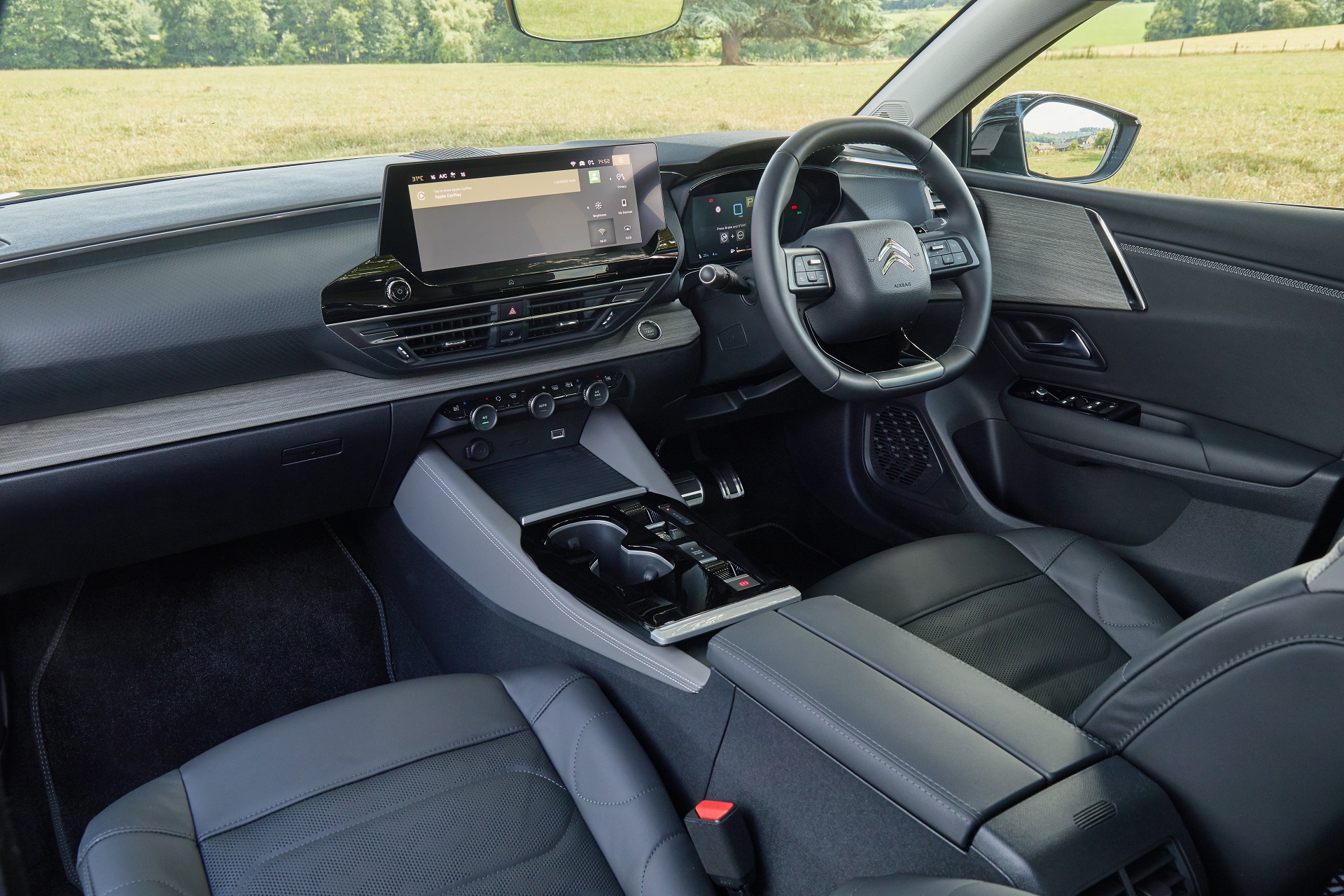Download 2022 Citroën C5 X Hybrid - UK version - Interior HD Wallpaper 1920x1280 #46