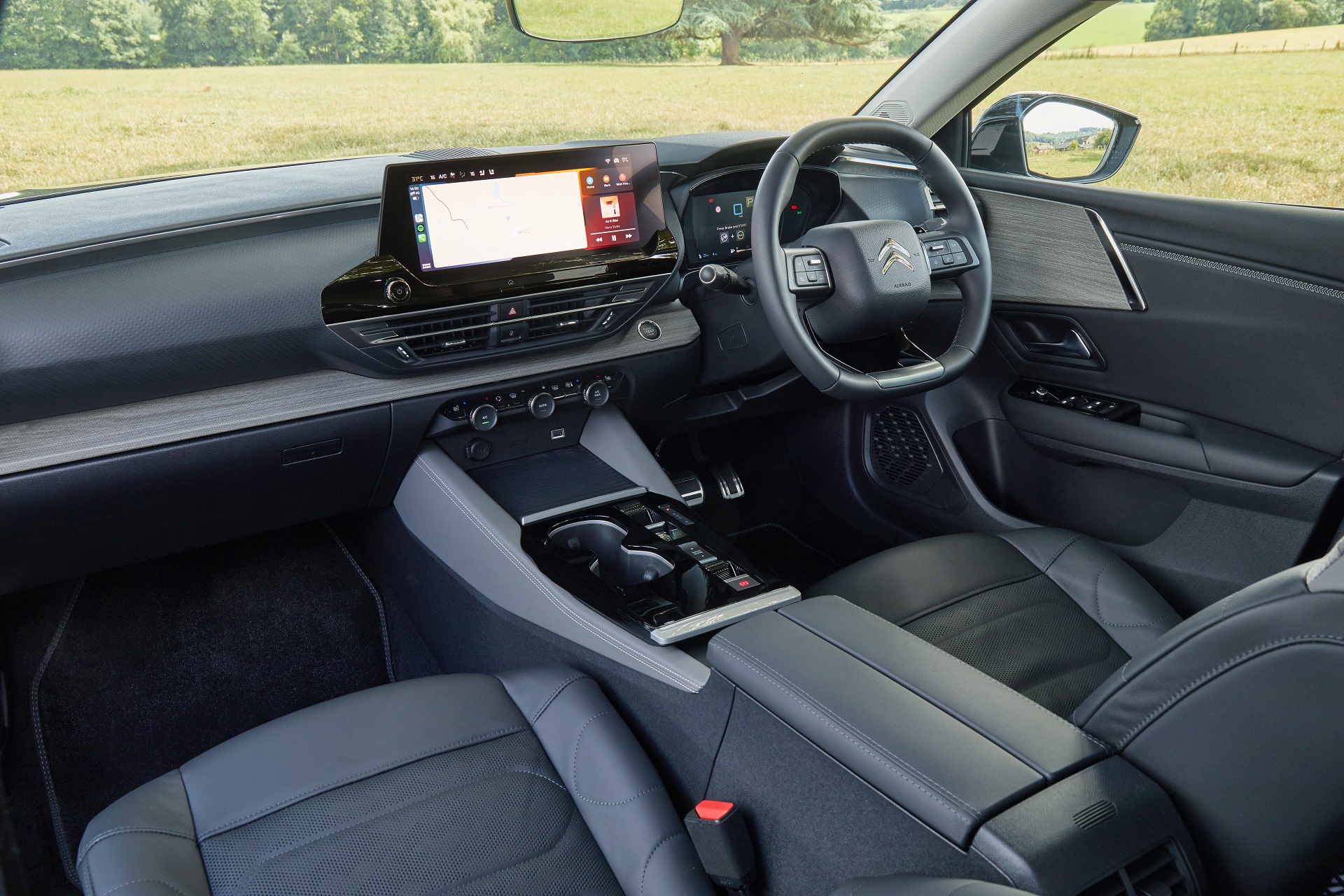 Download 2022 Citroën C5 X Hybrid - UK version - Interior HD Wallpaper 1920x1280 #53