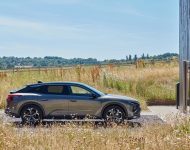 2022 Citroën C5 X Hybrid - UK version - Side Wallpaper 190x150