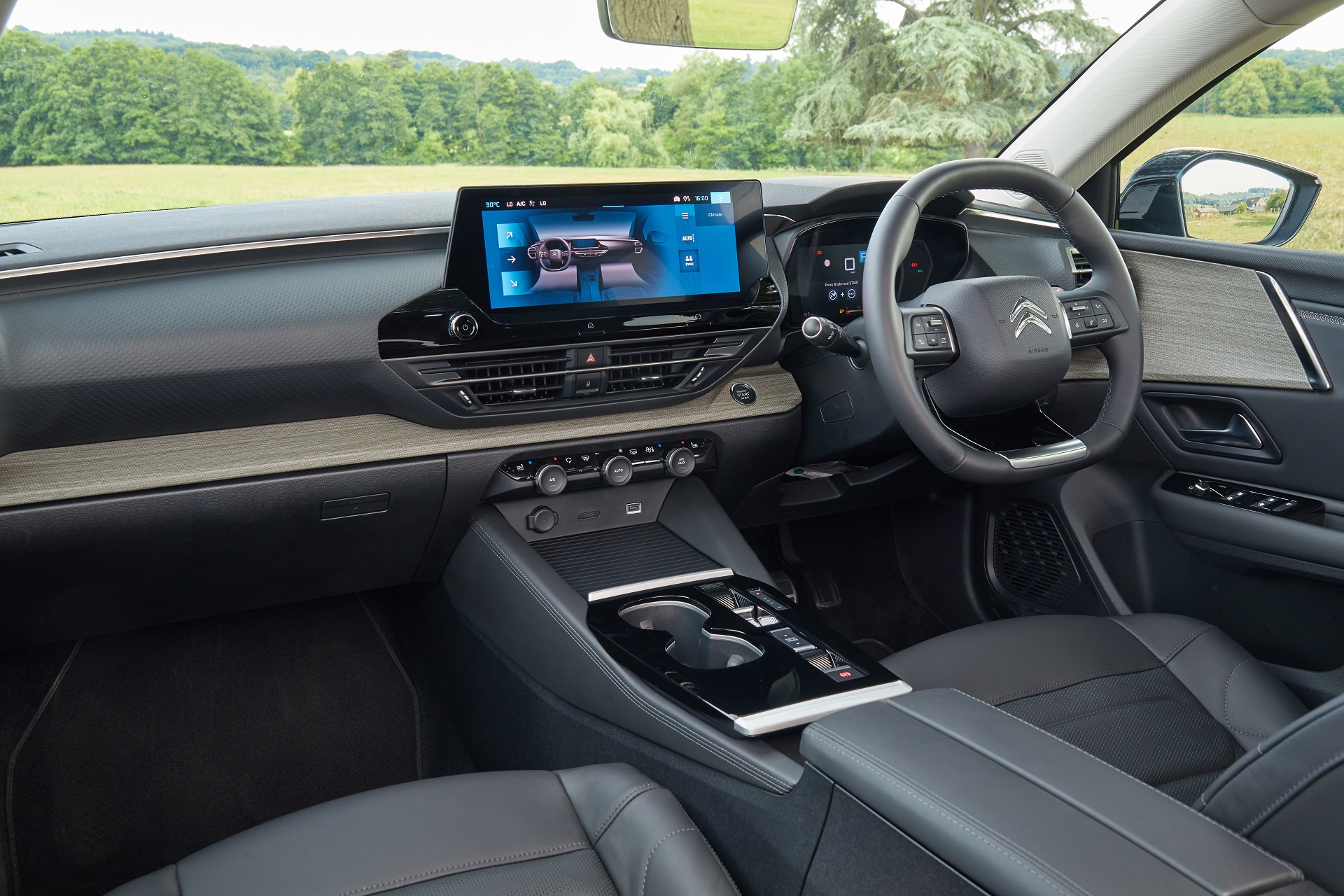 Download 2022 Citroën C5 X - UK version - Interior HD Wallpaper 1920x1280 #24