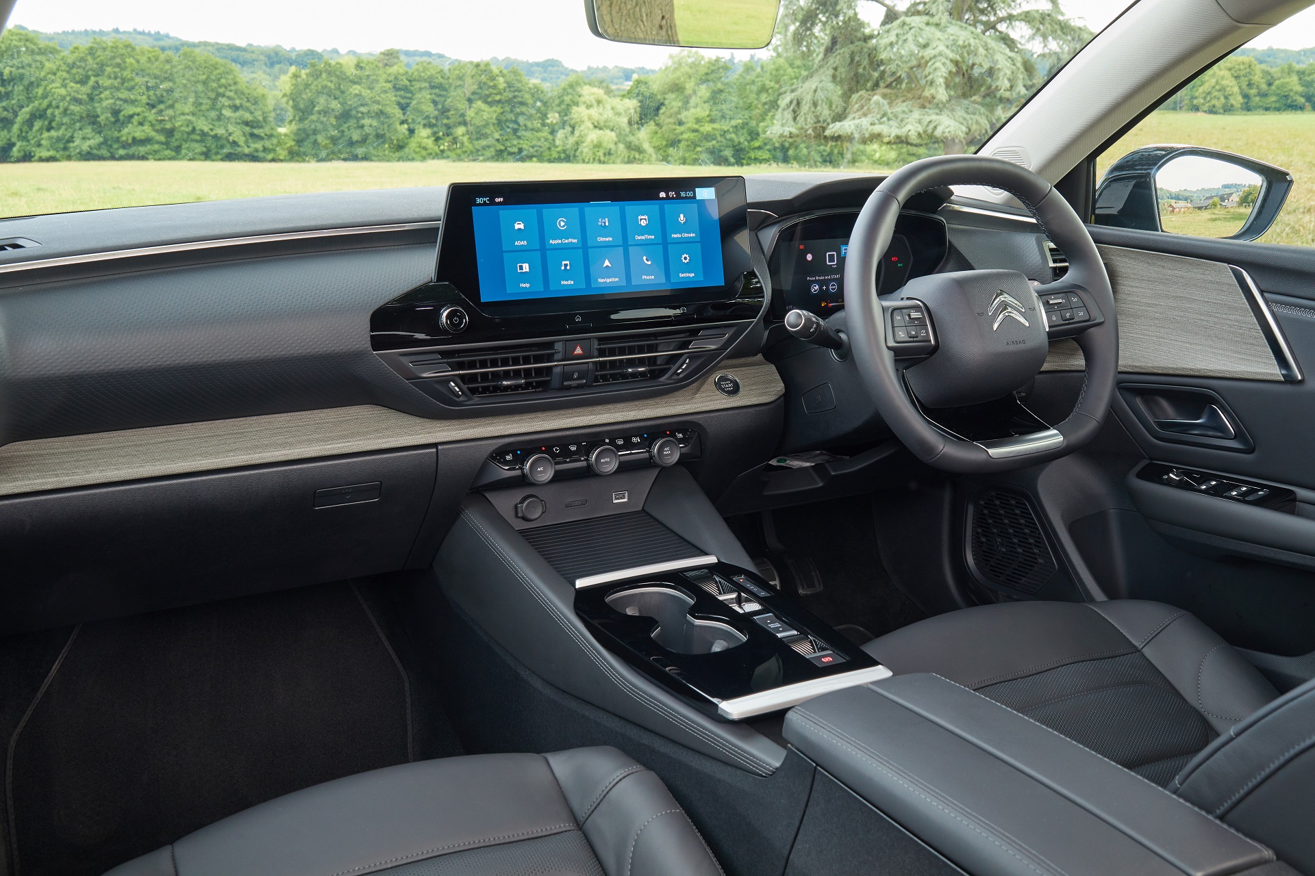 Download 2022 Citroën C5 X - UK version - Interior HD Wallpaper 1920x1280 #25