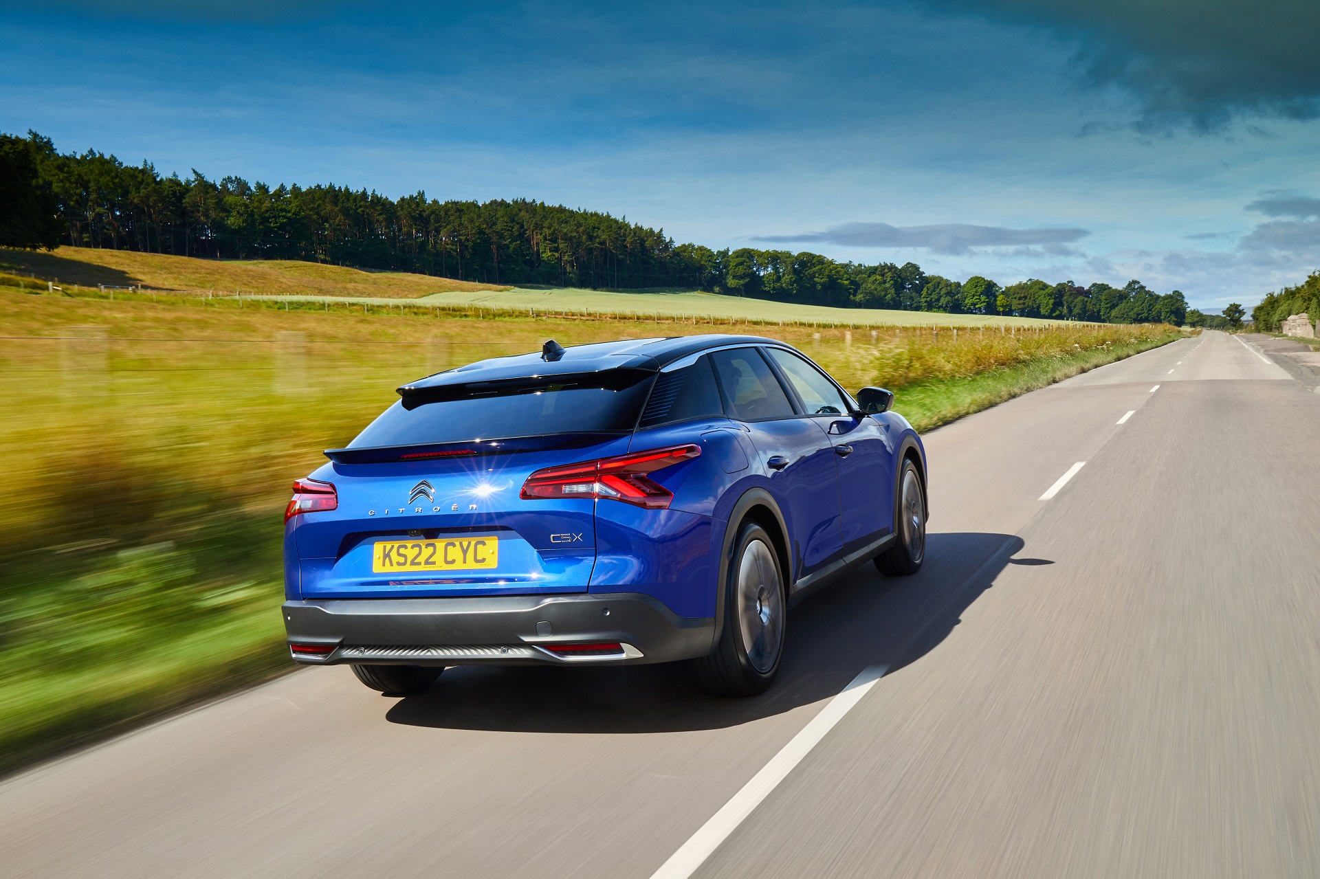 Download 2022 Citroën C5 X - UK version - Rear Three-Quarter HD Wallpaper 1920x1279 #6