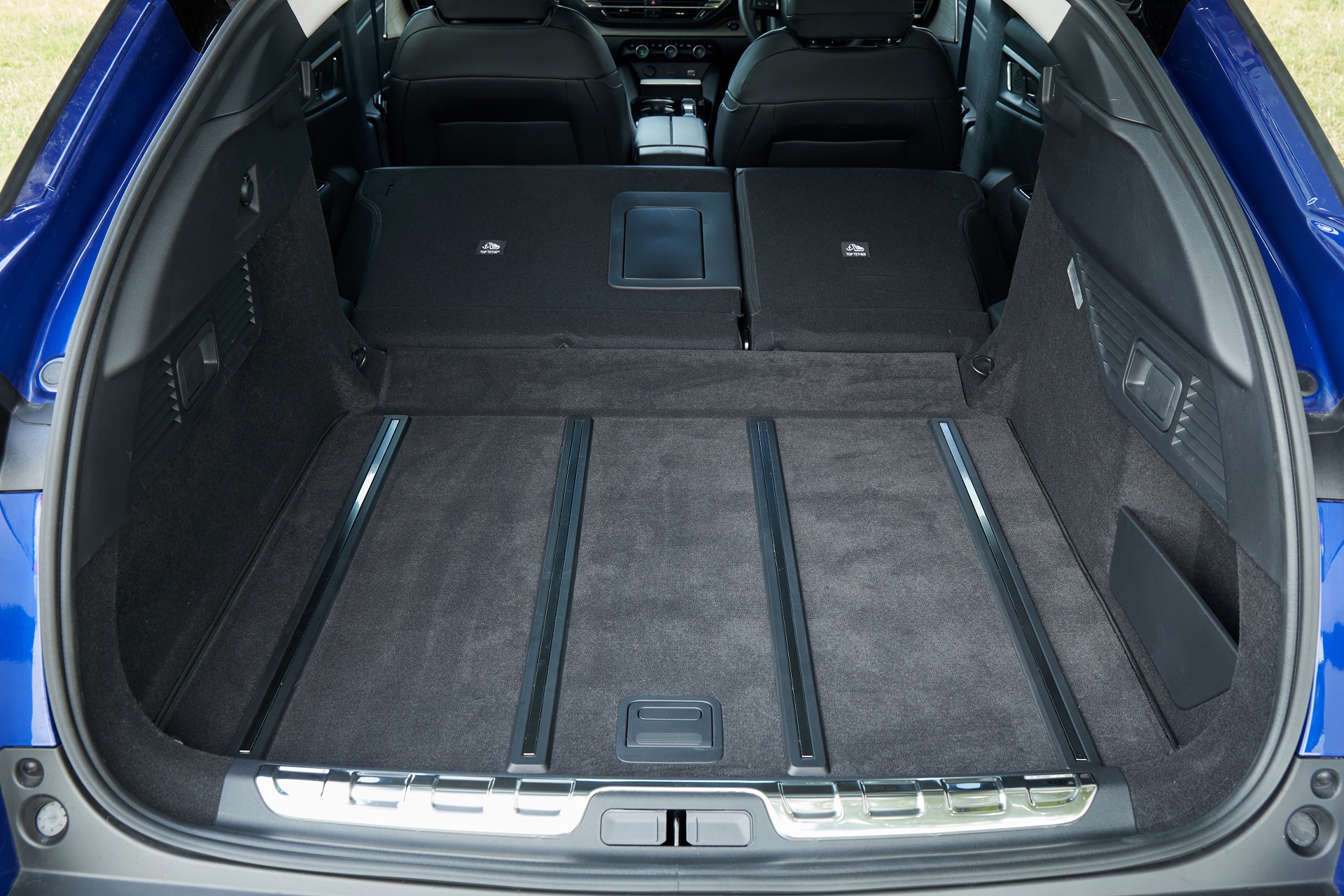 Download 2022 Citroën C5 X - UK version - Trunk HD Wallpaper 1920x1280 #32