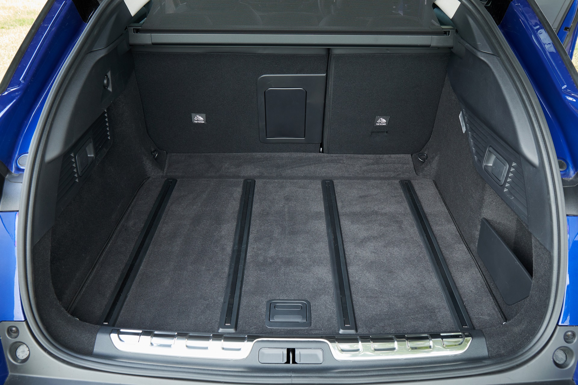 Download 2022 Citroën C5 X - UK version - Trunk HD Wallpaper 1920x1280 #36