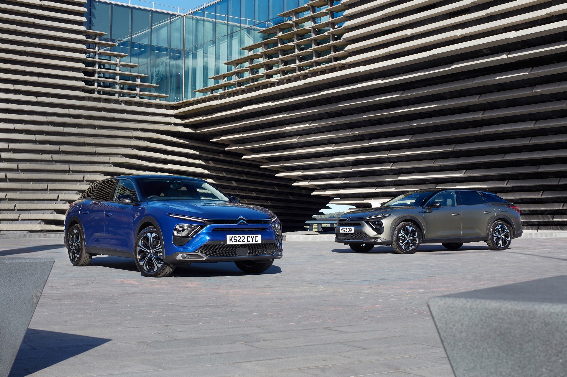 Download 2022 Citroën C5 X - UK version HD Wallpaper 1920x1279 #12