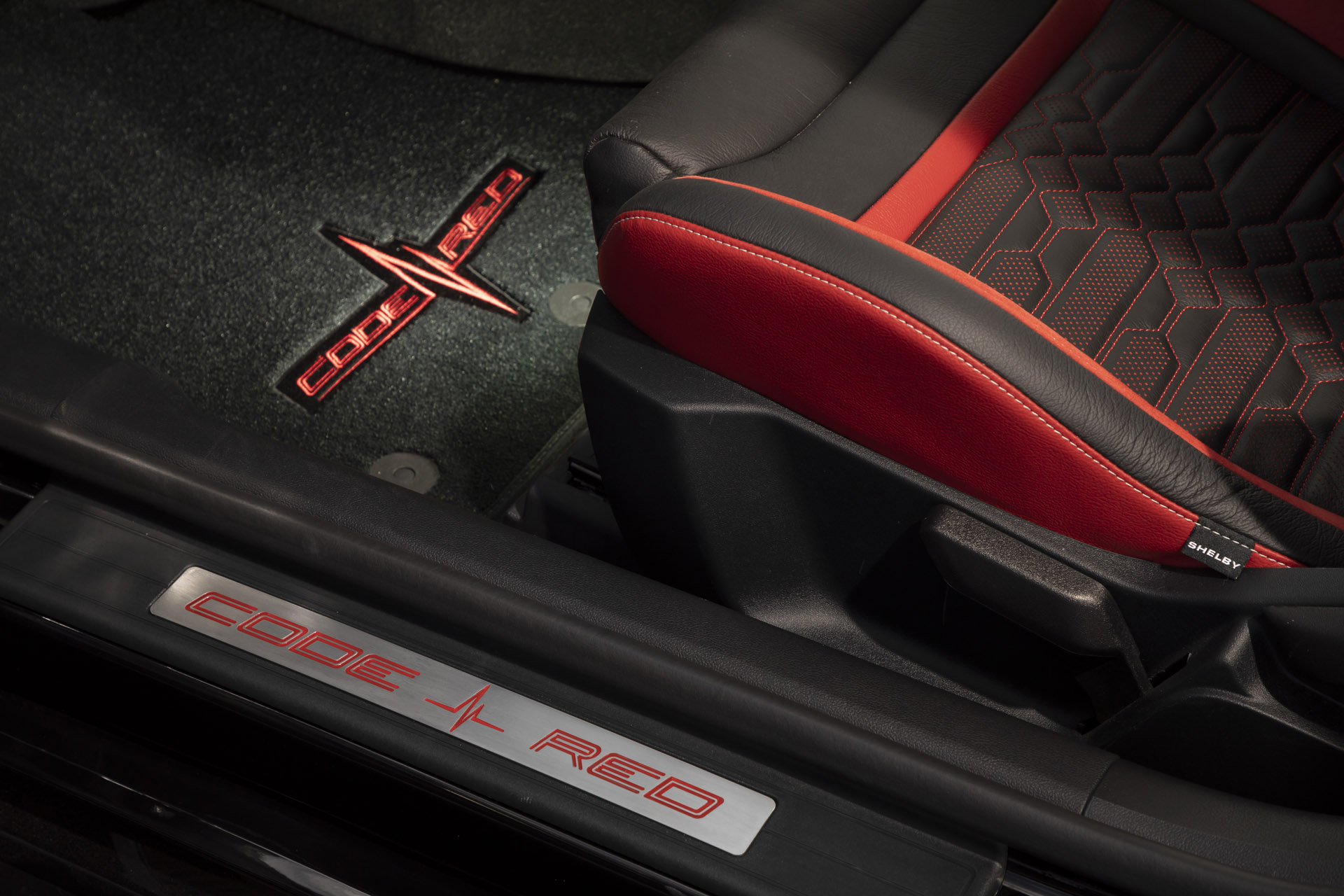 Download 2022 Ford Mustang Shelby GT500 Code Red - Door Sill HD Wallpaper 1920x1280 #22