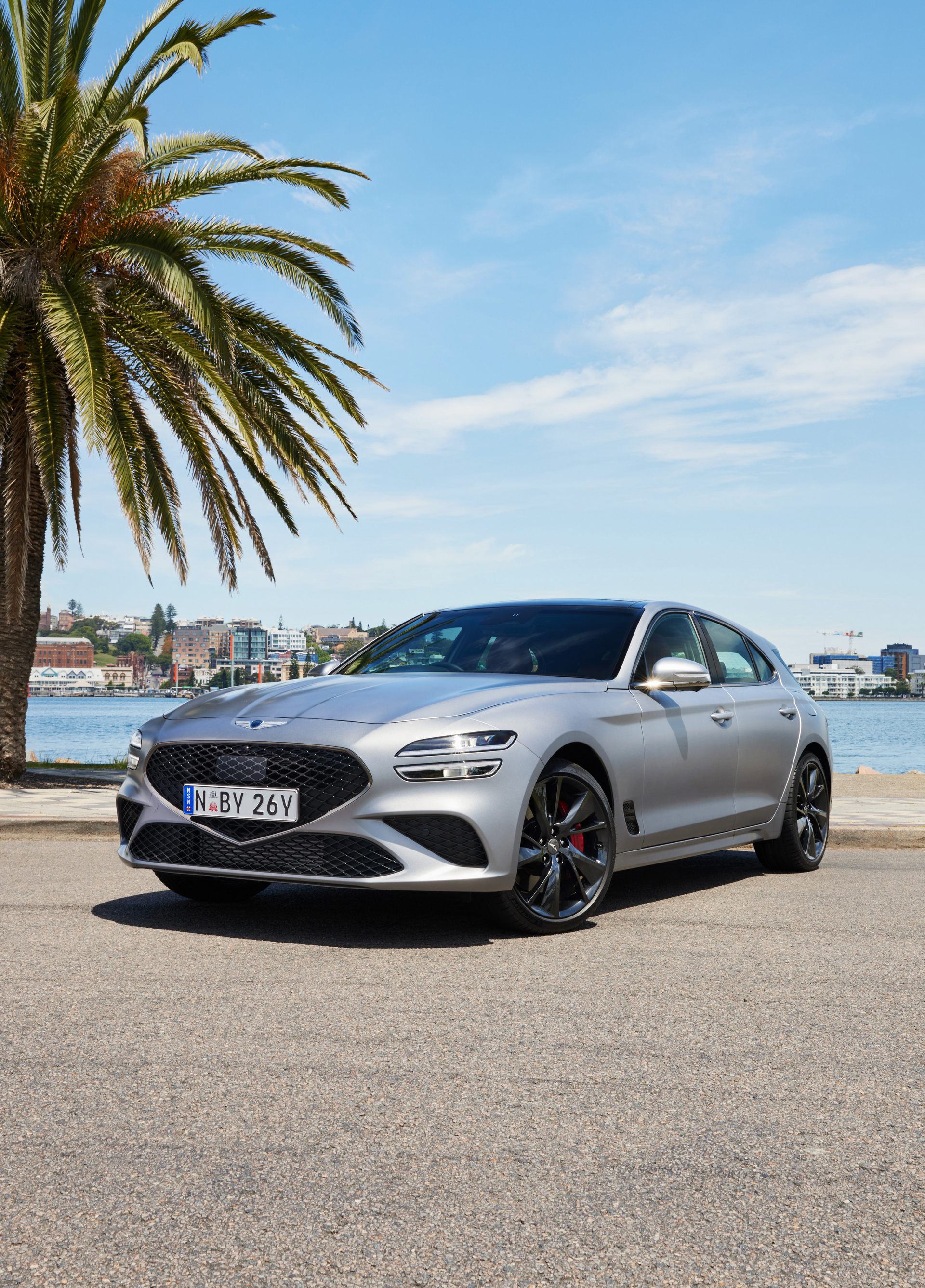 Download 2022 Genesis G70 Shooting Brake - Front Three-Quarter HD Phone Wallpaper 1920x2673 #9