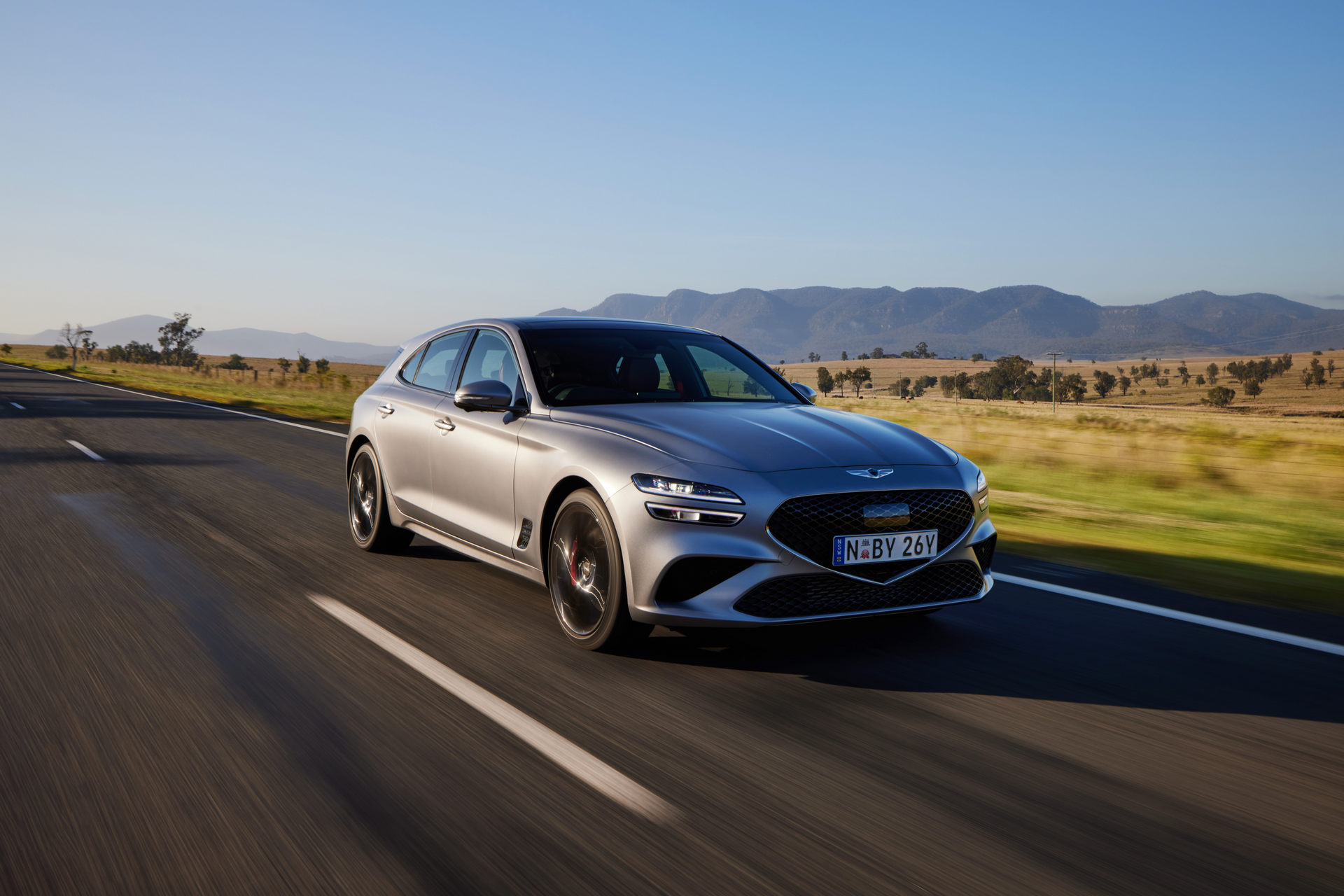 Download 2022 Genesis G70 Shooting Brake - Front Three-Quarter HD Wallpaper 1920x1280 #17