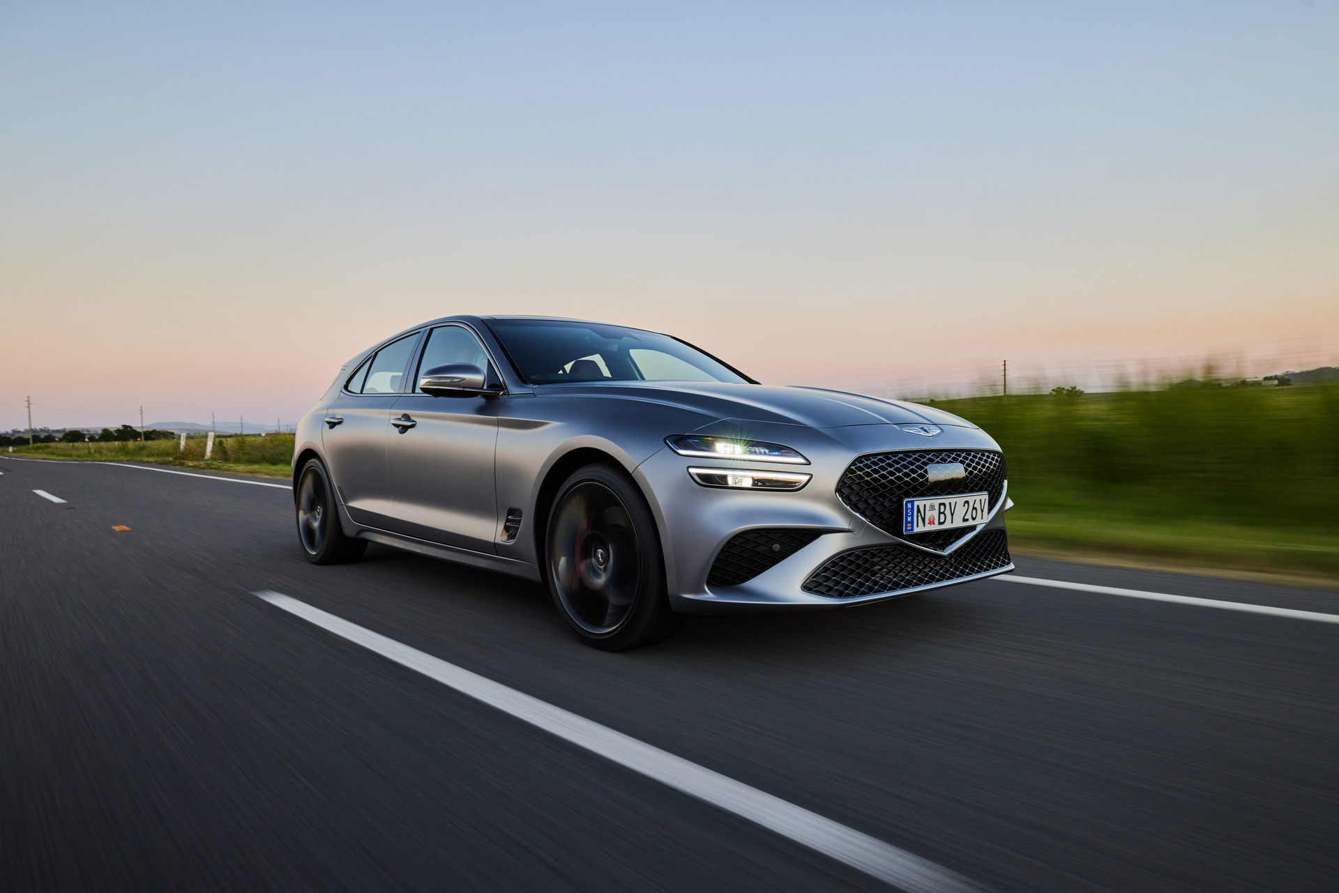 Download 2022 Genesis G70 Shooting Brake - Front Three-Quarter HD Wallpaper 1920x1281 #20