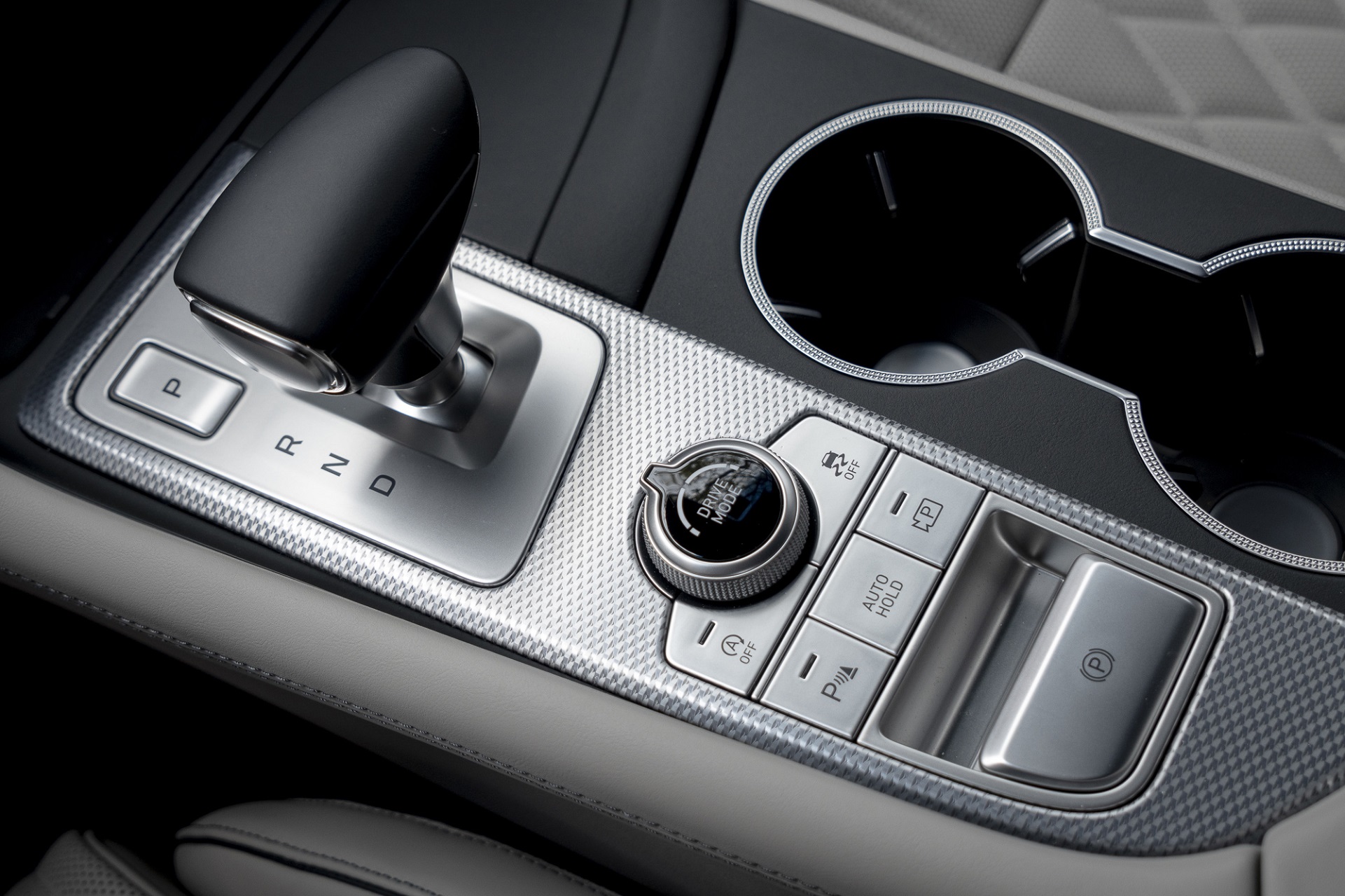 Download 2022 Genesis G70 Shooting Brake - Interior, Detail HD Wallpaper 1921x1280 #96