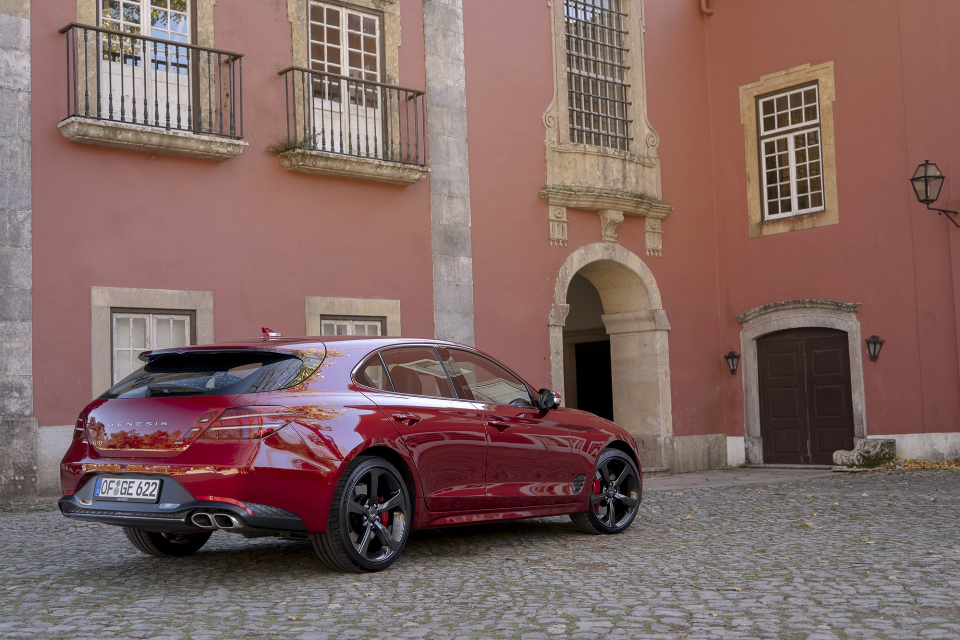 Download 2022 Genesis G70 Shooting Brake - Rear Three-Quarter HD Wallpaper 1921x1280 #75